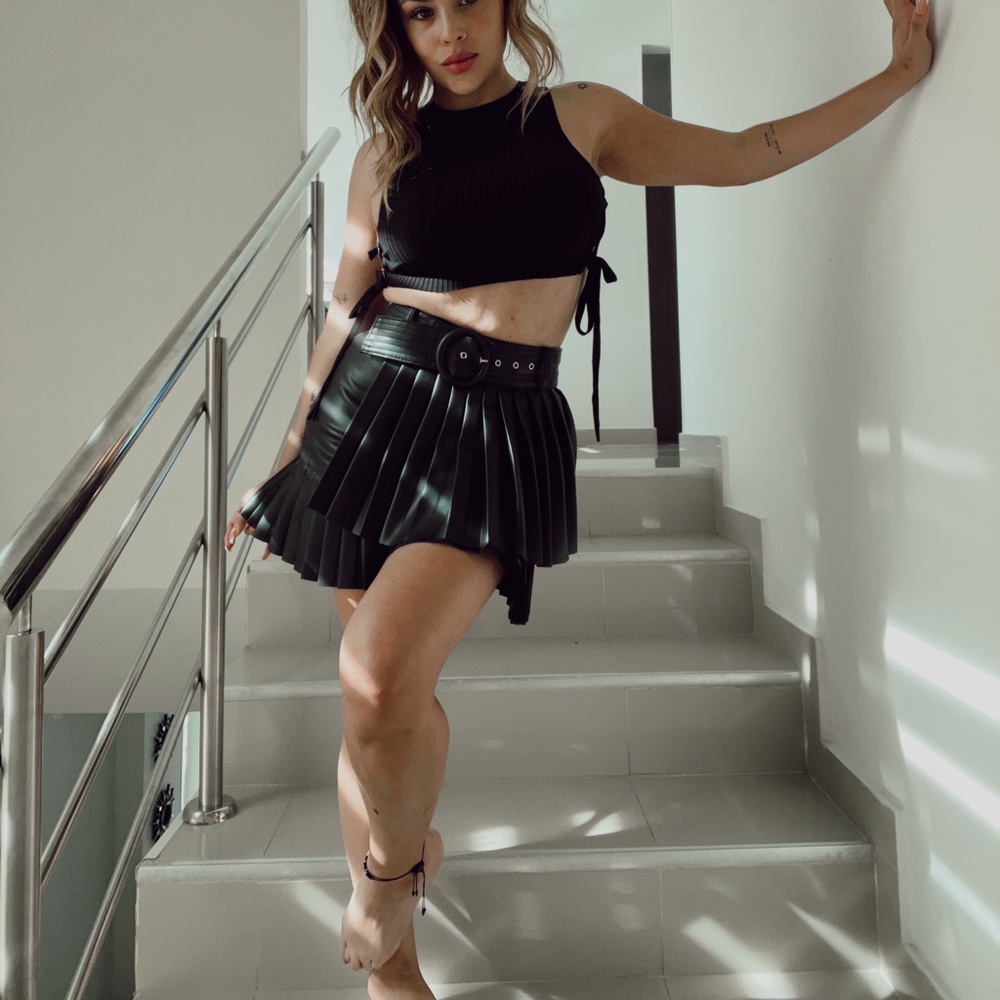 Black skirt